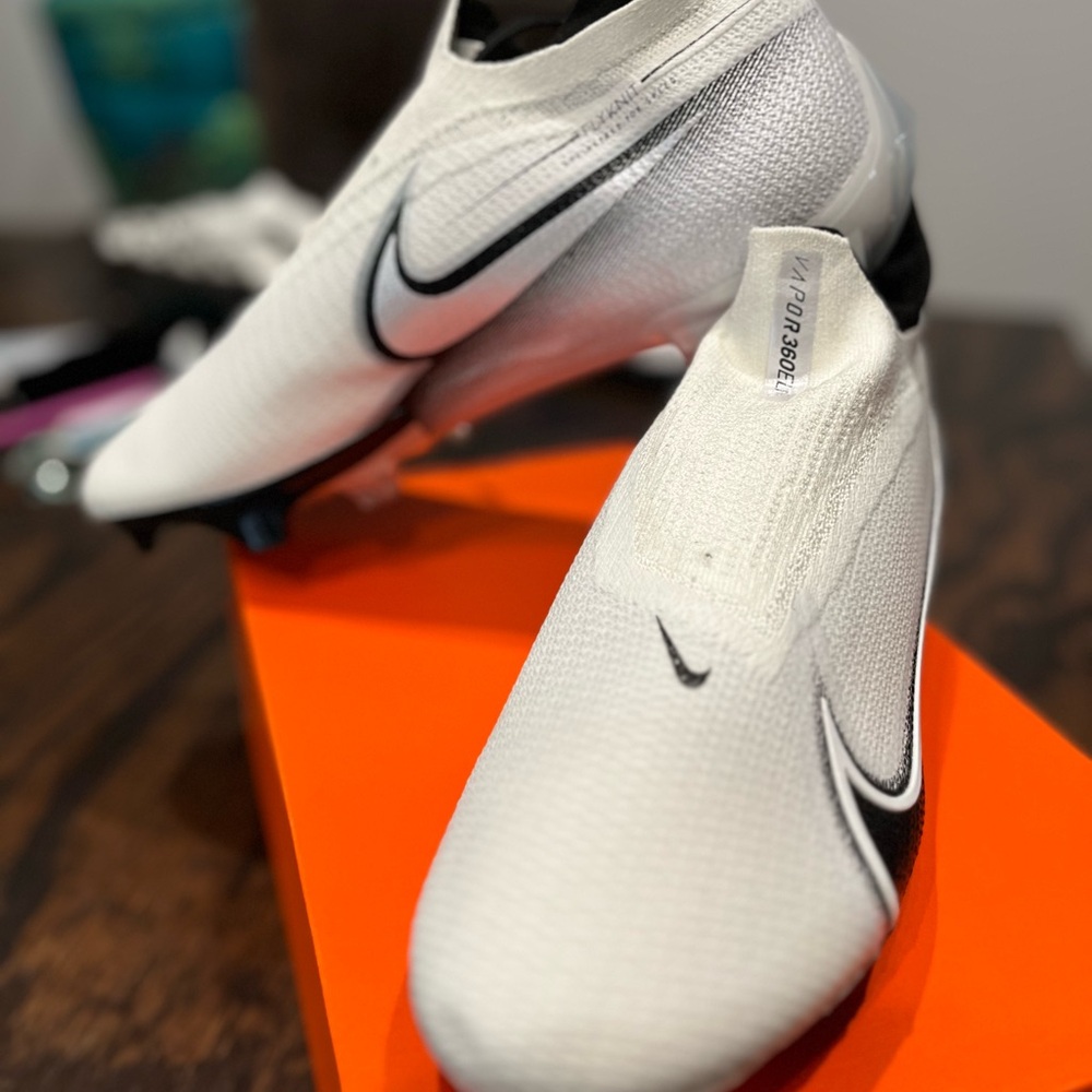 Nike Nike Vapor Edge Elite 360 Flyknit 'White Black' |